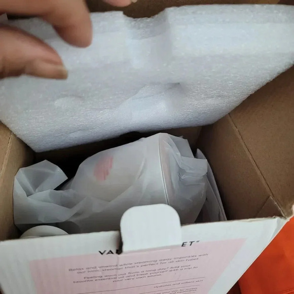 Vanity Planet Aira Ionic Facial Steamer Cleanses and Moisturizes - new in box - Picture 7 of 9